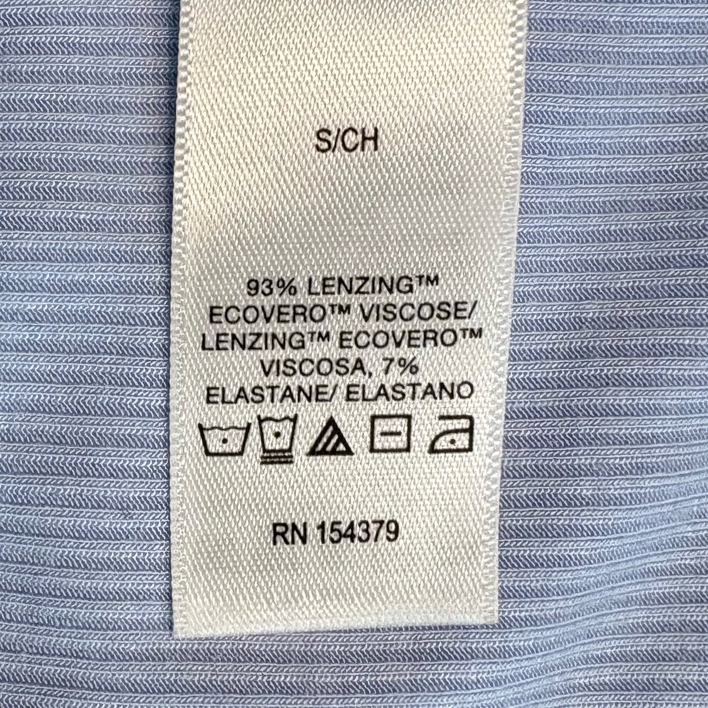 NWT Aeropostale Reversible Cropped Tank, V Neck or High Neck, Light Blue, Size S - Picture 6 of 8